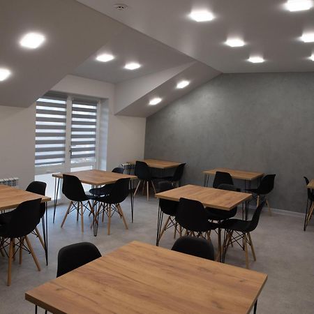 Novovolyns'k Готельні Кімнати Bodro Clinic מראה חיצוני תמונה